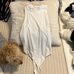 White sleeveless bodysuit